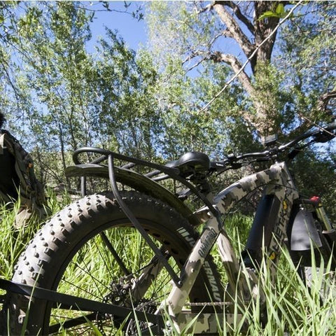 QuietKat - FatKat Pannier Rack - On a E-Bike in a field 